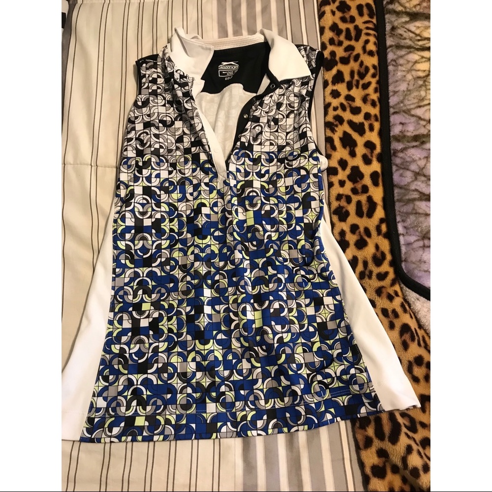 Women’s golf shirt